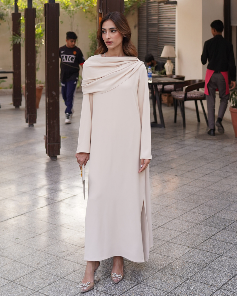 Structured Ivory Drape Ivory Twill Drape Set – Siyaara